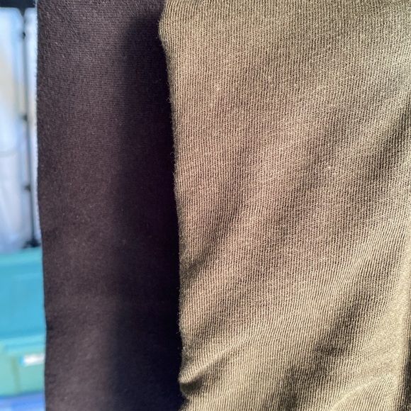 J. Crew Mercantile Broken-in Short Sleeve Dark Green V-Neck T-Shirt Size Medium. - Picture 10 of 10